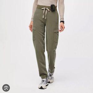 New Figs Heathered Olive Ukwala Cargo Scrub